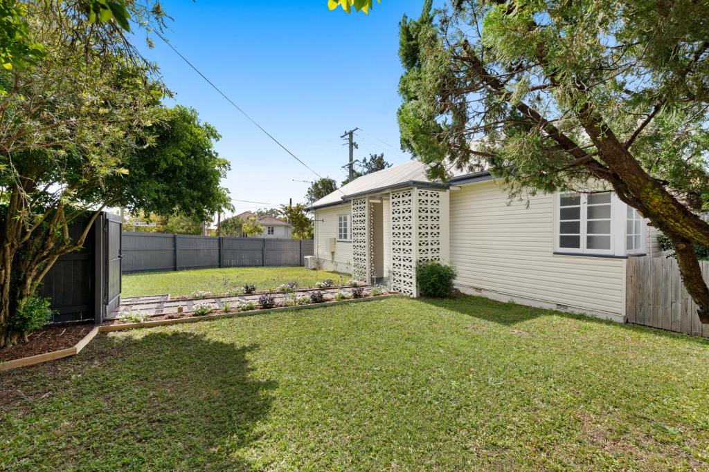92 BELMONT RD, TINGALPA, QLD 4173