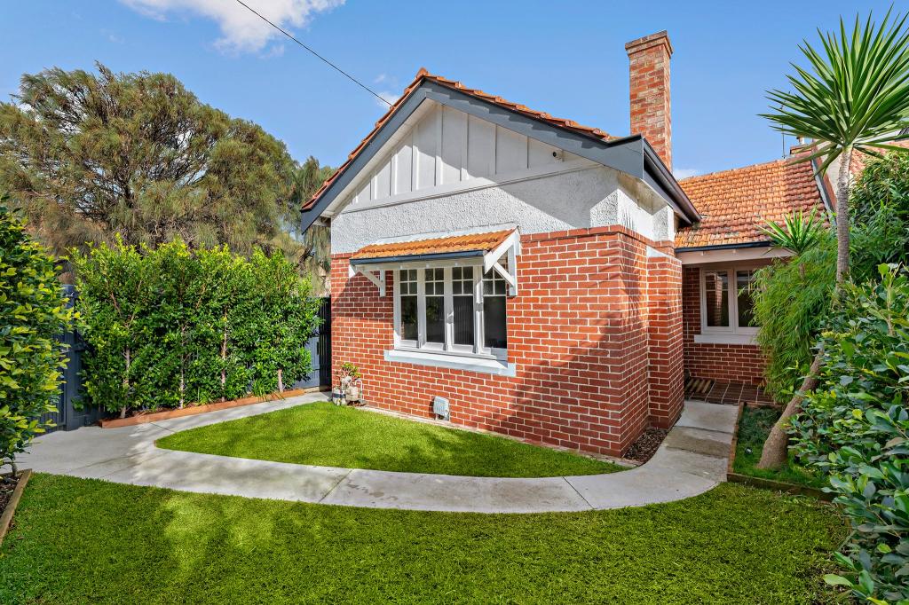 377 Barkly St, Elwood, VIC 3184