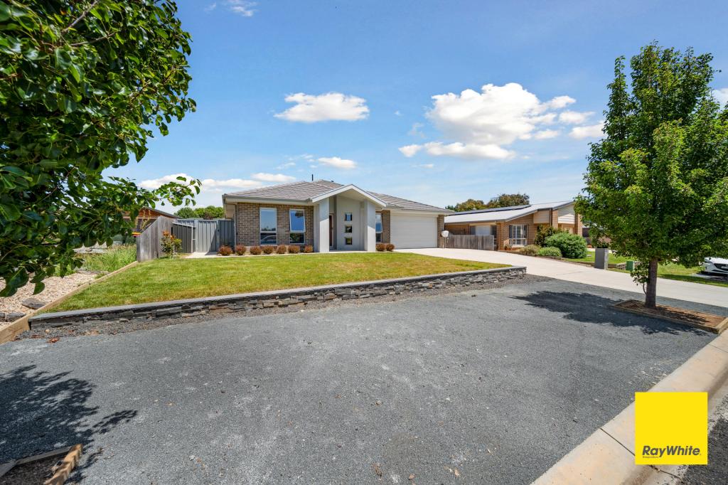 11 Hopkins St, Bungendore, NSW 2621