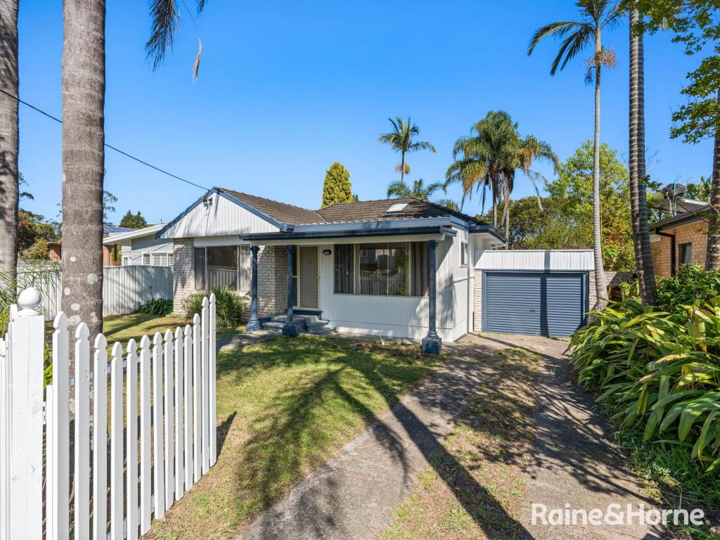 12 Ronald Ave, Wyoming, NSW 2250