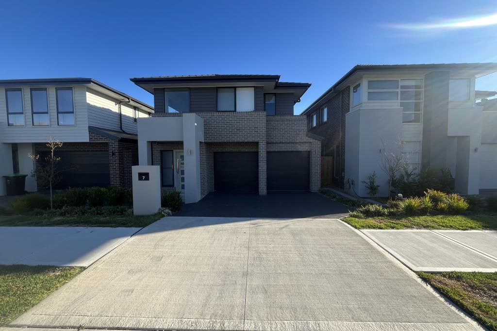 7 Gulgong Cres, Rouse Hill, NSW 2155