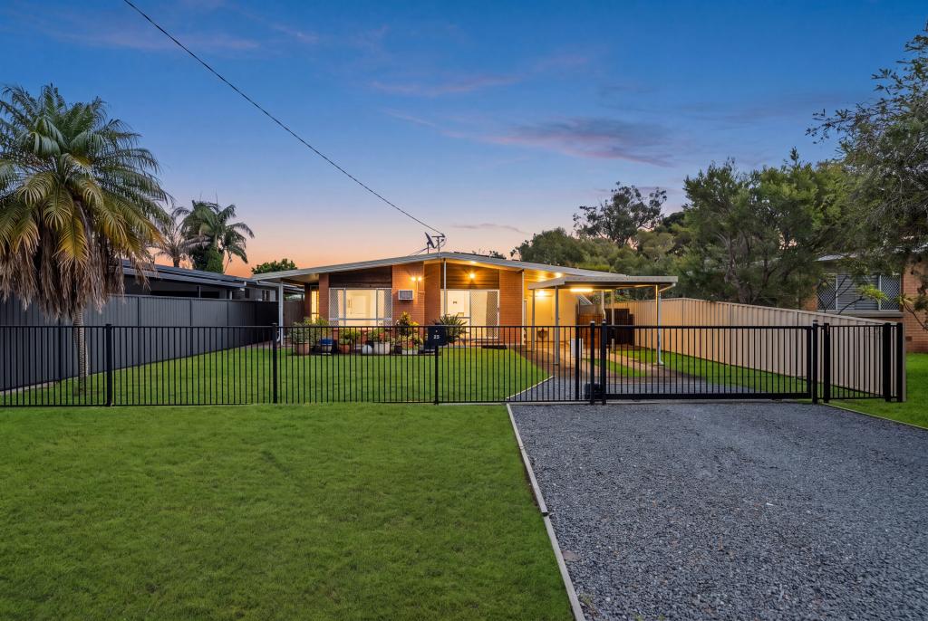 20 Deagon Dr, Runaway Bay, QLD 4216