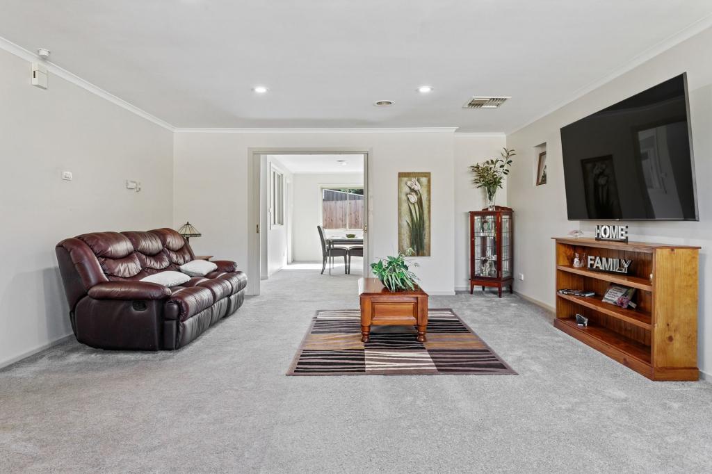 4 Bluegum Dr, Badger Creek, VIC 3777