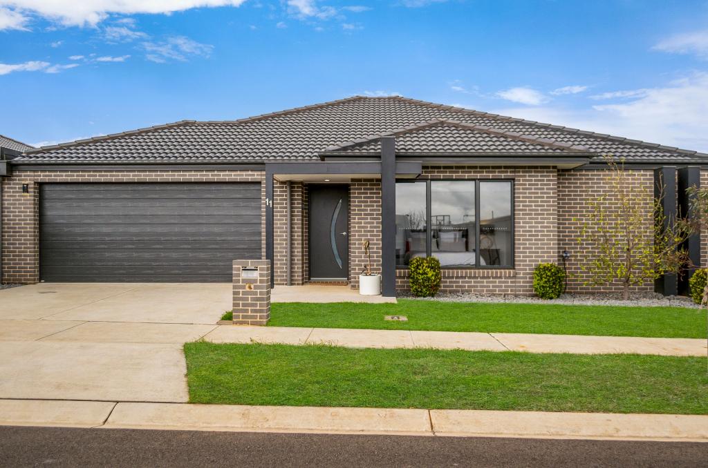 11 Bourne Bvd, Dennington, VIC 3280