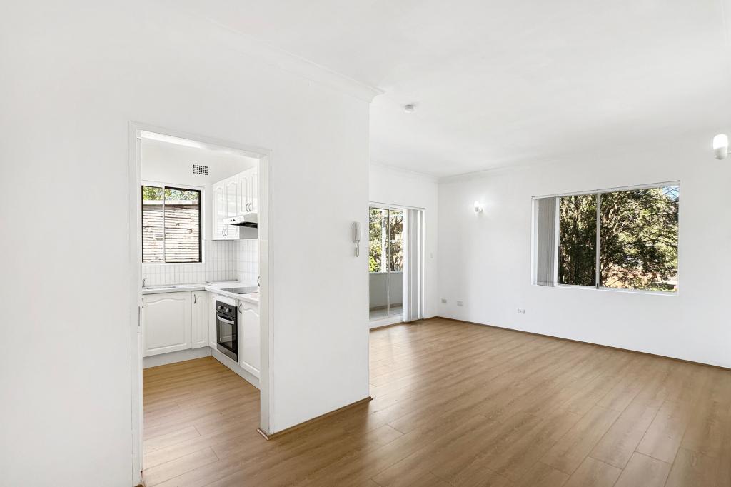 1/55 HAMPTON COURT RD, CARLTON, NSW 2218