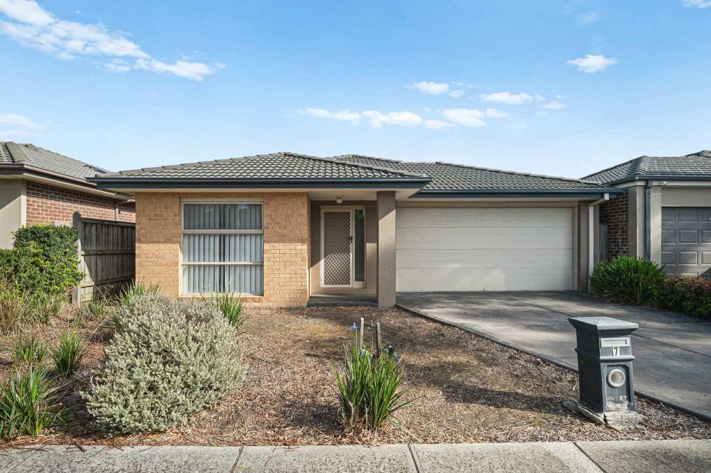 7 Hemingway Gr, Cranbourne West, VIC 3977