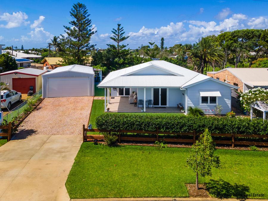 24 Moore St, Elliott Heads, QLD 4670