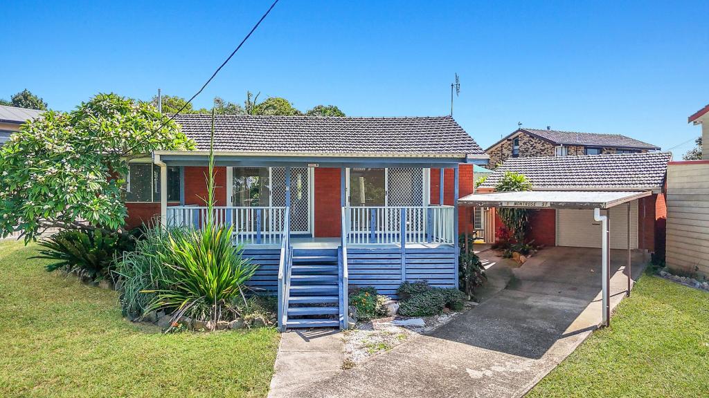 1 Montrose St, Mannering Park, NSW 2259