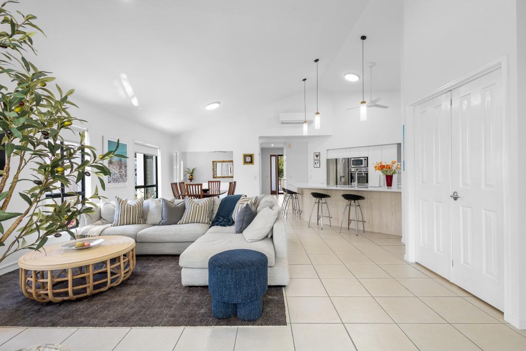 8 Sanibel Ct, Parrearra, QLD 4575