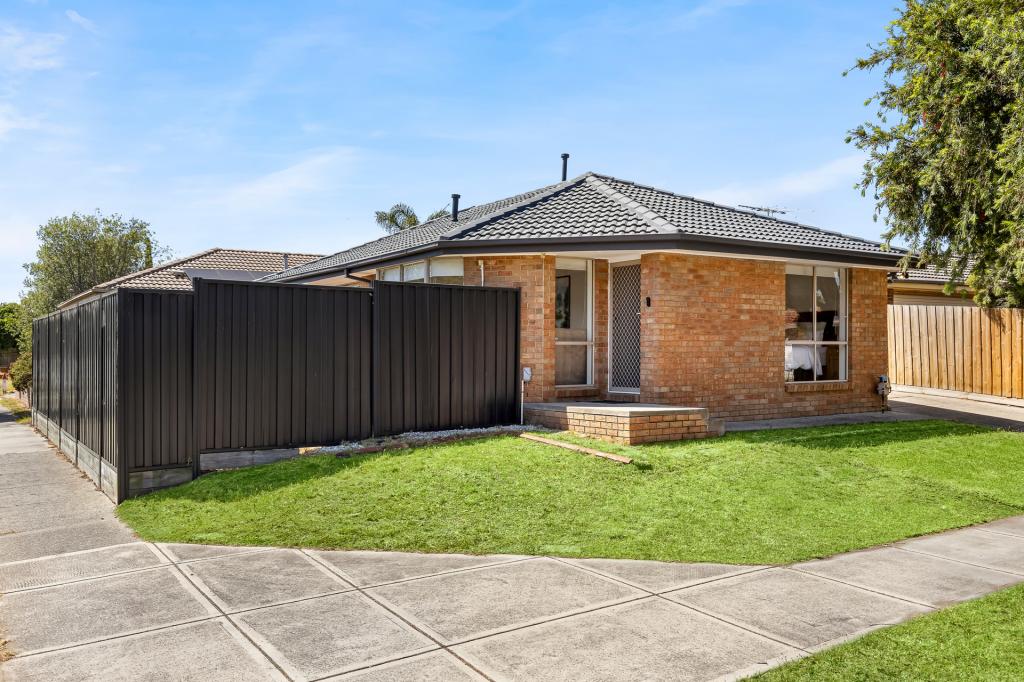 1/2 Filomena Ct, Cranbourne North, VIC 3977