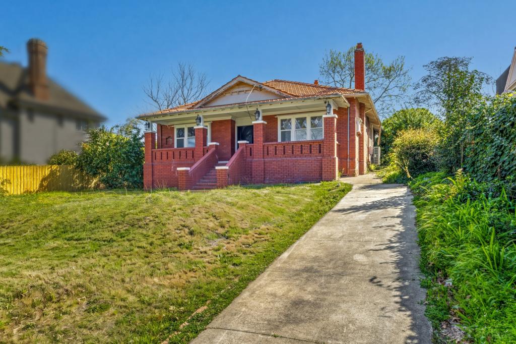 13 Rochester Rd, Canterbury, VIC 3126