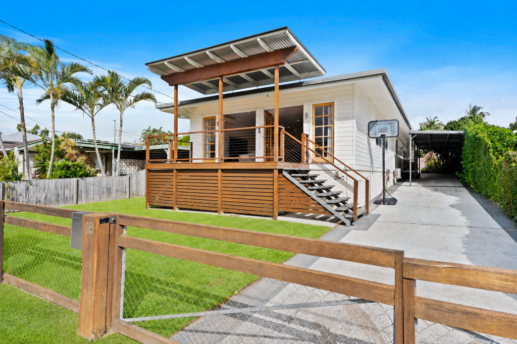12 Chandos St, Wynnum West, QLD 4178