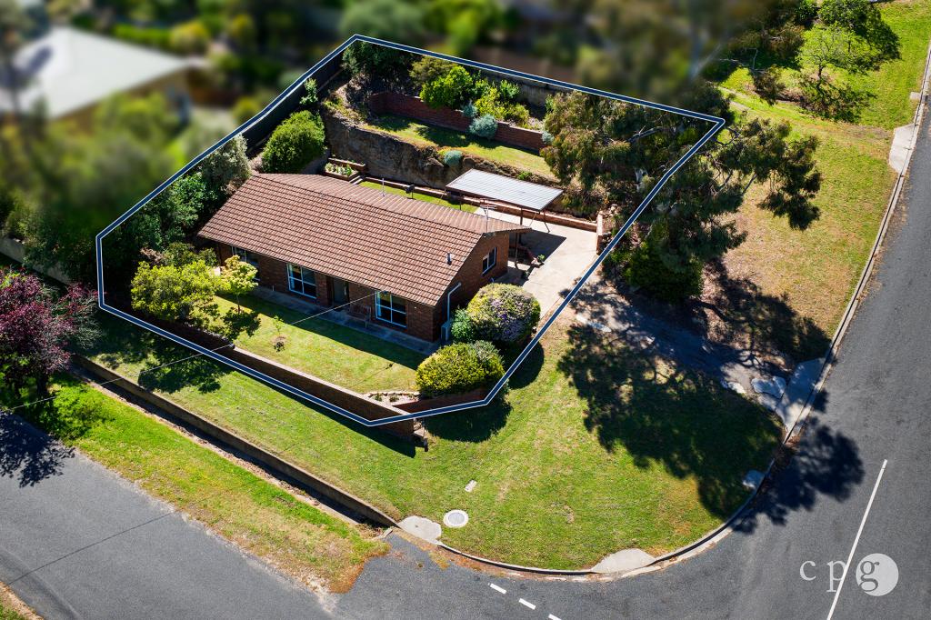 22 Andrew St, Castlemaine, VIC 3450