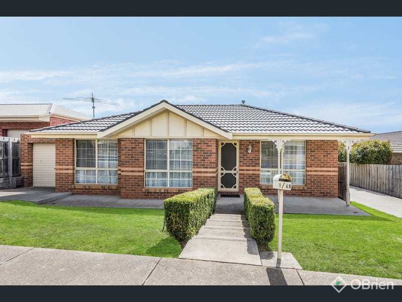 1/68 ROSSACK DR, WAURN PONDS, VIC 3216