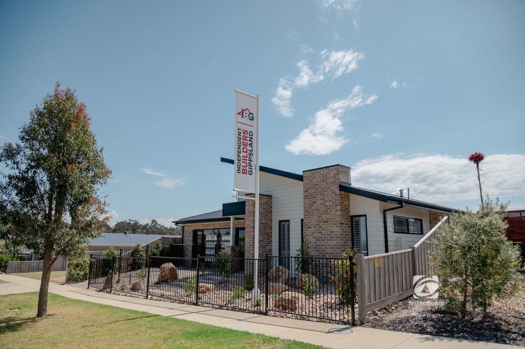 18 Lomandra Bvd, Lucknow, VIC 3875