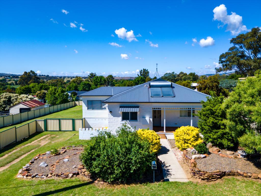 26 King St, Coolah, NSW 2843