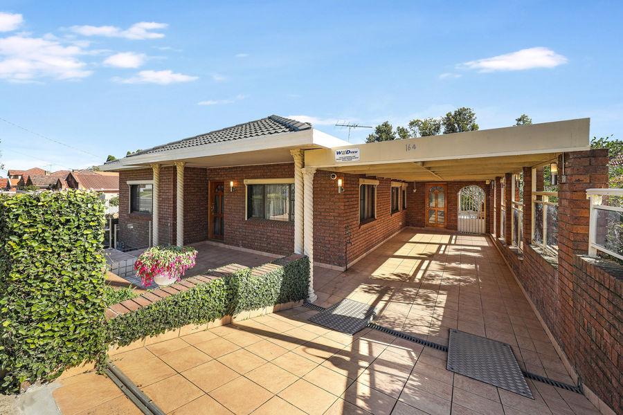 164 Slade Rd, Bardwell Park, NSW 2207