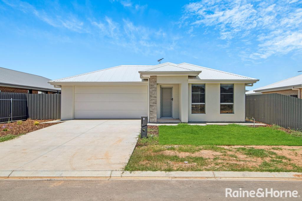 15 Murrundi Cres, Murray Bridge, SA 5253