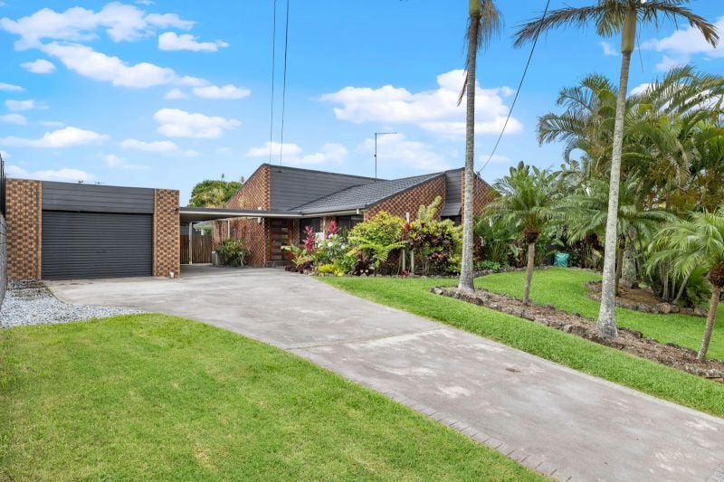 11 Caparra St, Shailer Park, QLD 4128