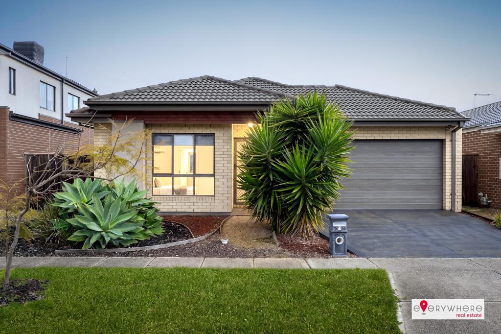 11 DODSON DR, POINT COOK, VIC 3030