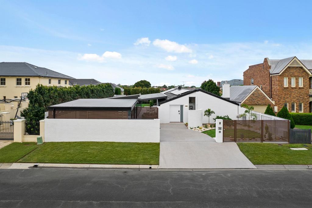 16 Flametree St, Bridgeman Downs, QLD 4035