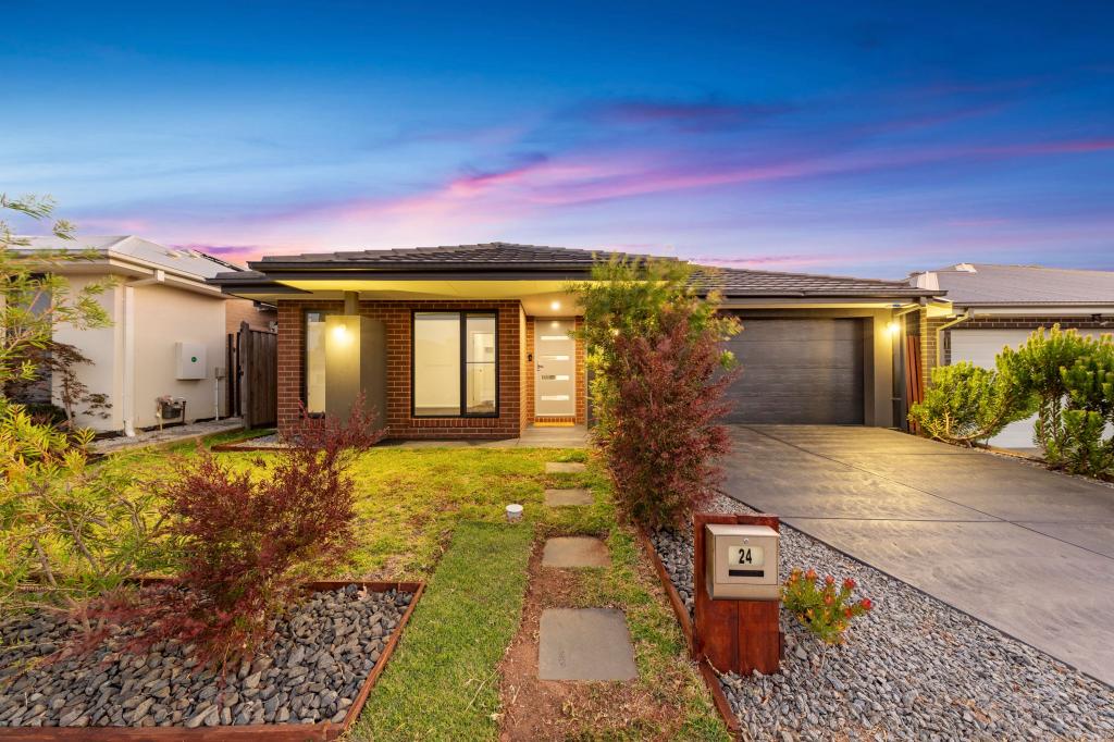 24 Titch St, Cranbourne, VIC 3977