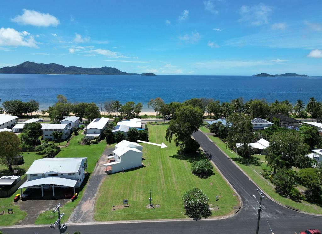 3 Macgillivray St, South Mission Beach, QLD 4852