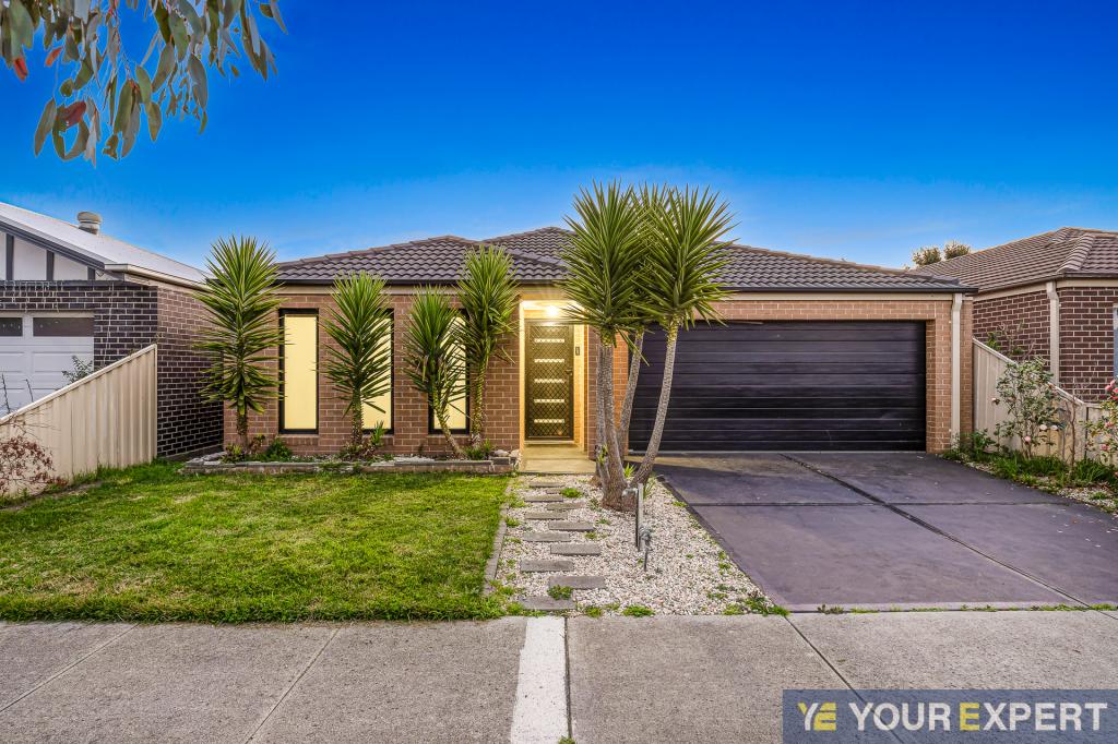 5 MUSCARI DR, PAKENHAM, VIC 3810