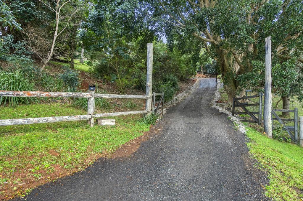 14 Gumtree Ct, Beechmont, QLD 4211