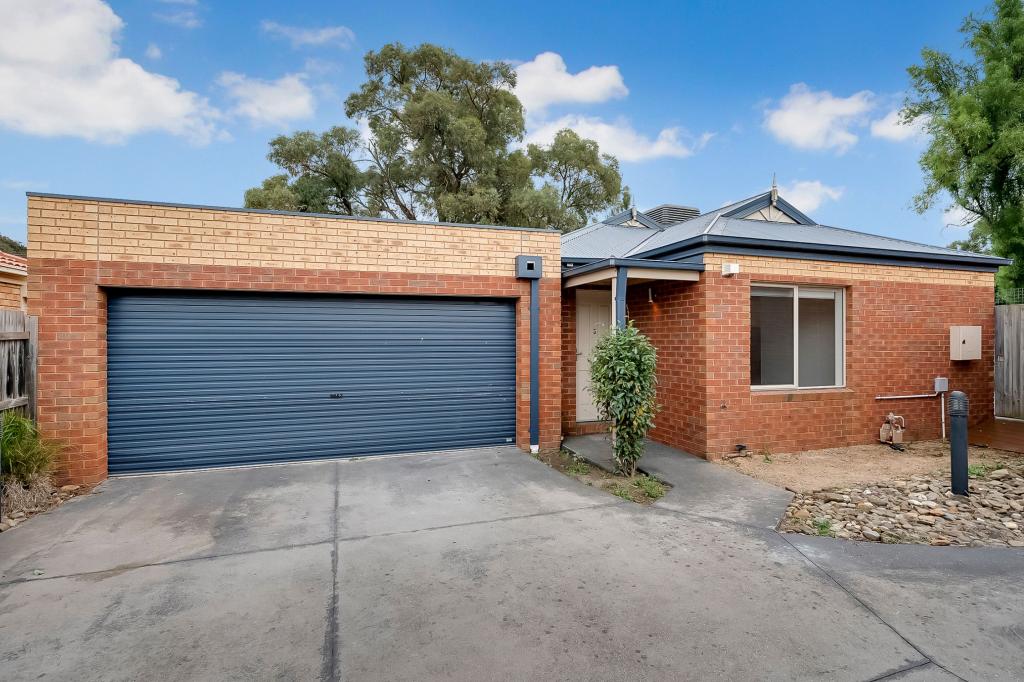 3/8 GRAND CENTRAL BVD, PAKENHAM, VIC 3810