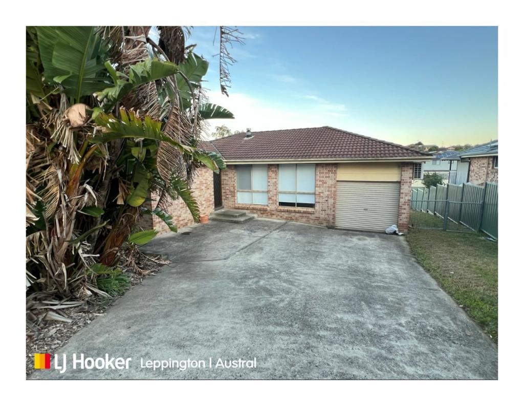 13 Columbia St, Kearns, NSW 2558