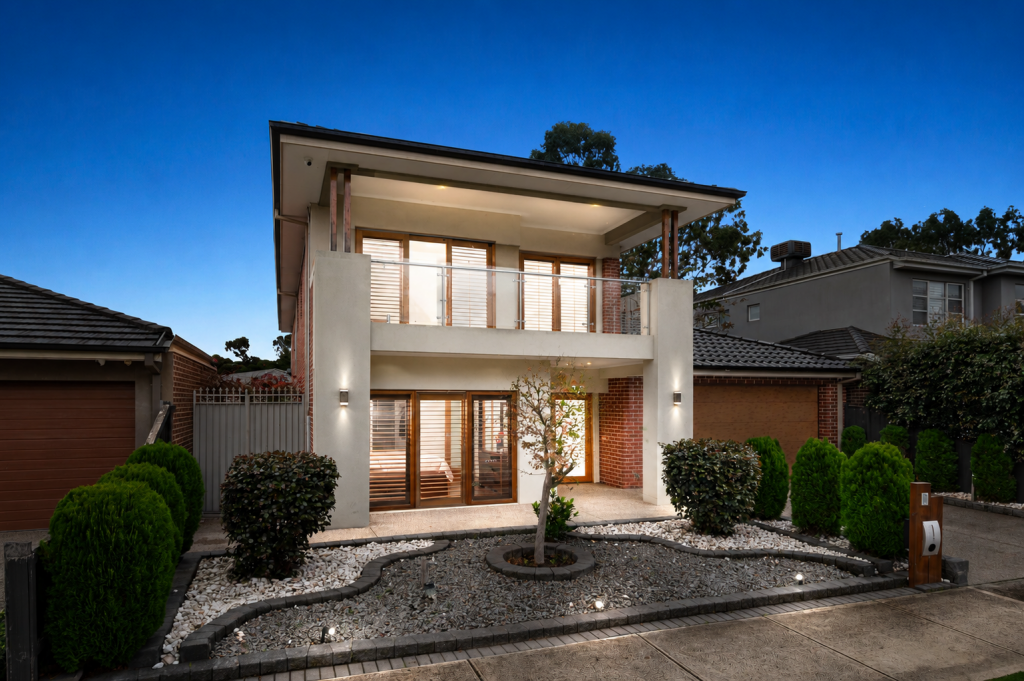 5 Ferngully Cres, South Morang, VIC 3752