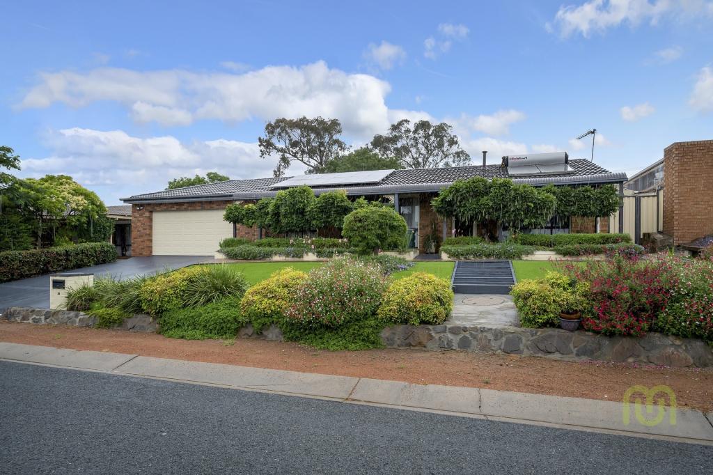 38 Hadleigh Cct, Isabella Plains, ACT 2905