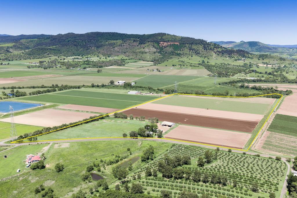 70 Ingoldsby Rd, Upper Tenthill, QLD 4343