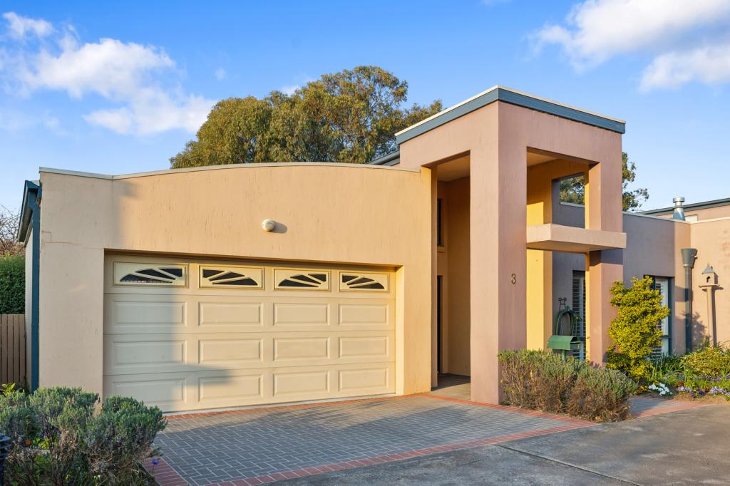 3/113 Mortimer Lewis Dr, Greenway, ACT 2900