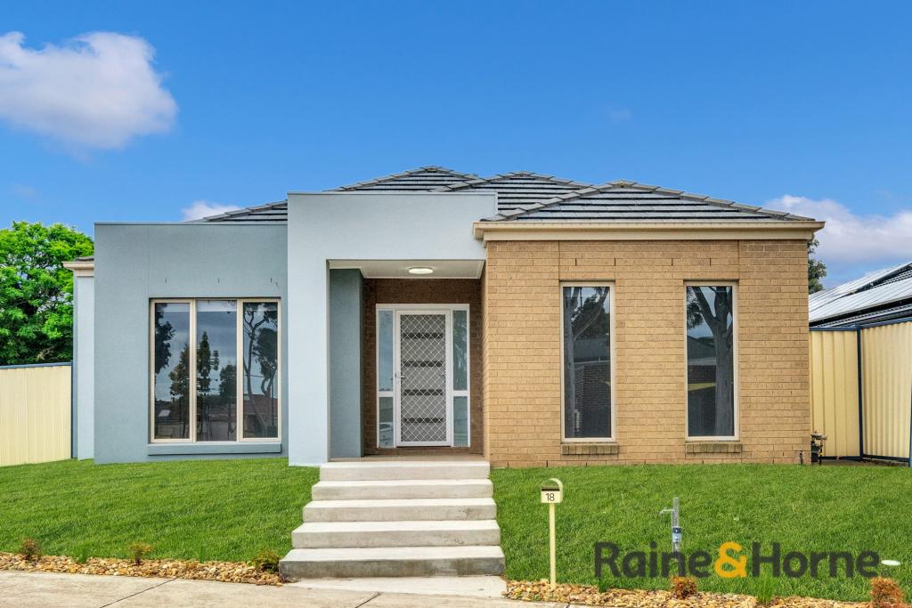 18 Barton Rd, Burnside Heights, VIC 3023
