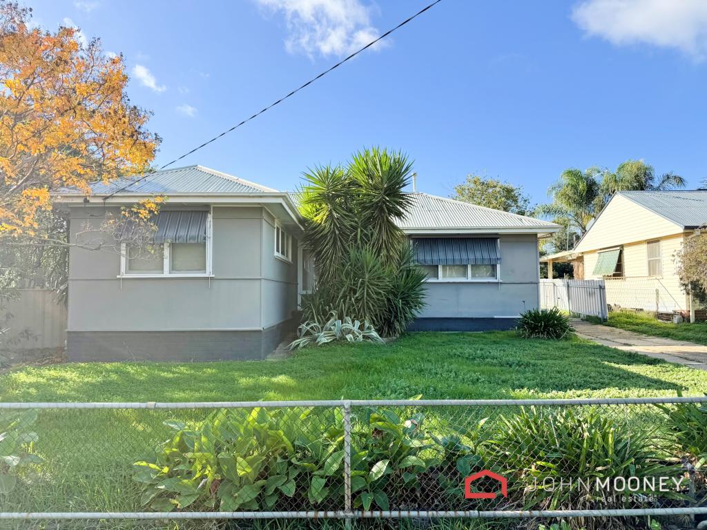 127 Bourke St, Mount Austin, NSW 2650