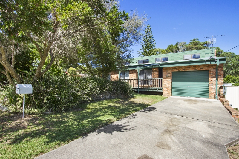 7 Hillview Pl, Sunshine Bay, NSW 2536