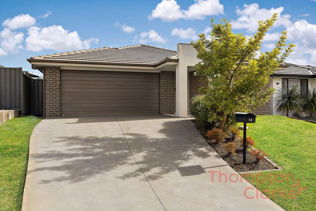 14 CHESTNUT AVE, GILLIESTON HEIGHTS, NSW 2321