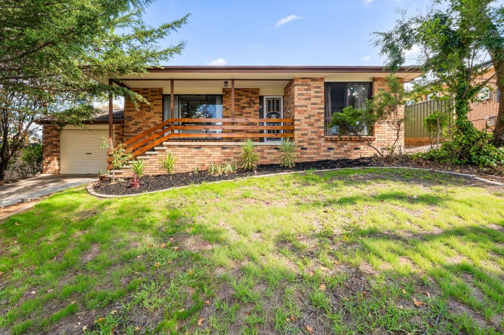 48 Casey Cres, Calwell, ACT 2905