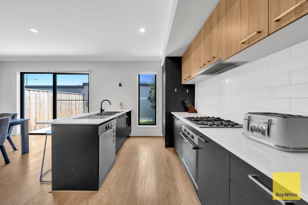 12 Westphalia Walk, Bonnie Brook, VIC 3335