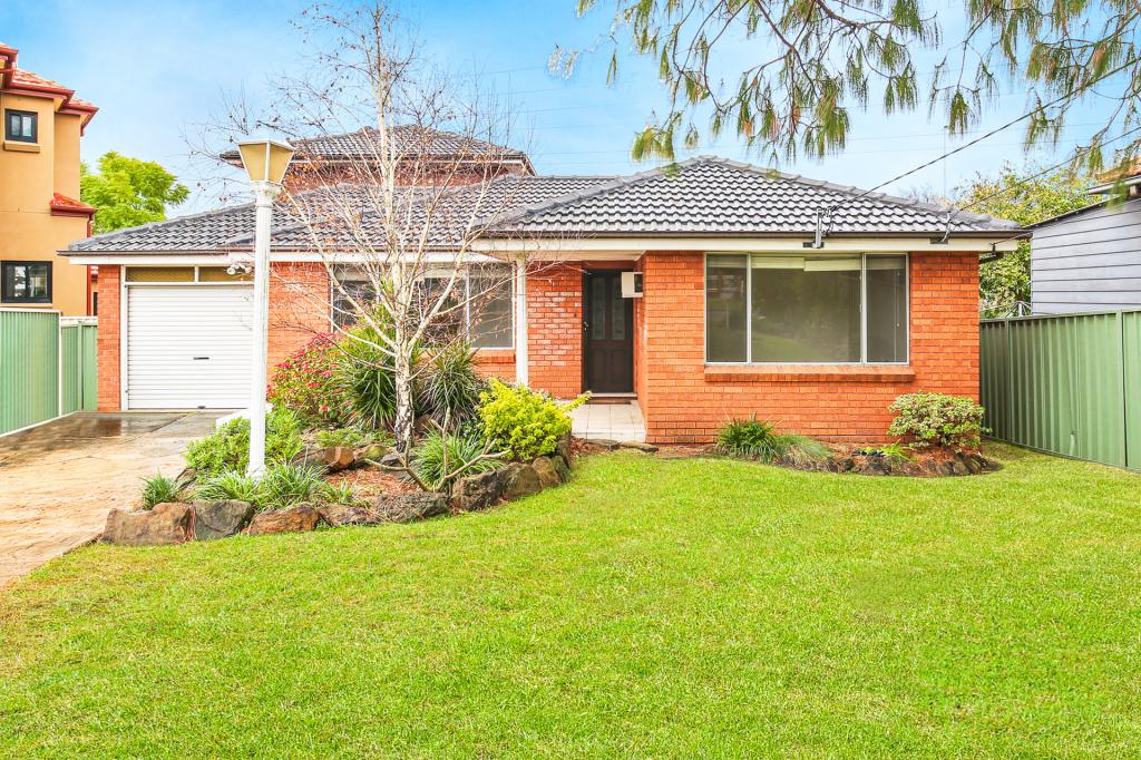 19 Lockwood Ave, Greenacre, NSW 2190