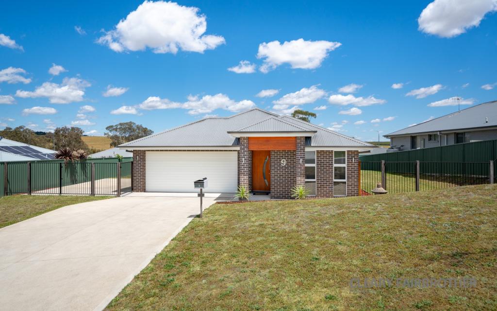 9 Adams St, Windradyne, NSW 2795