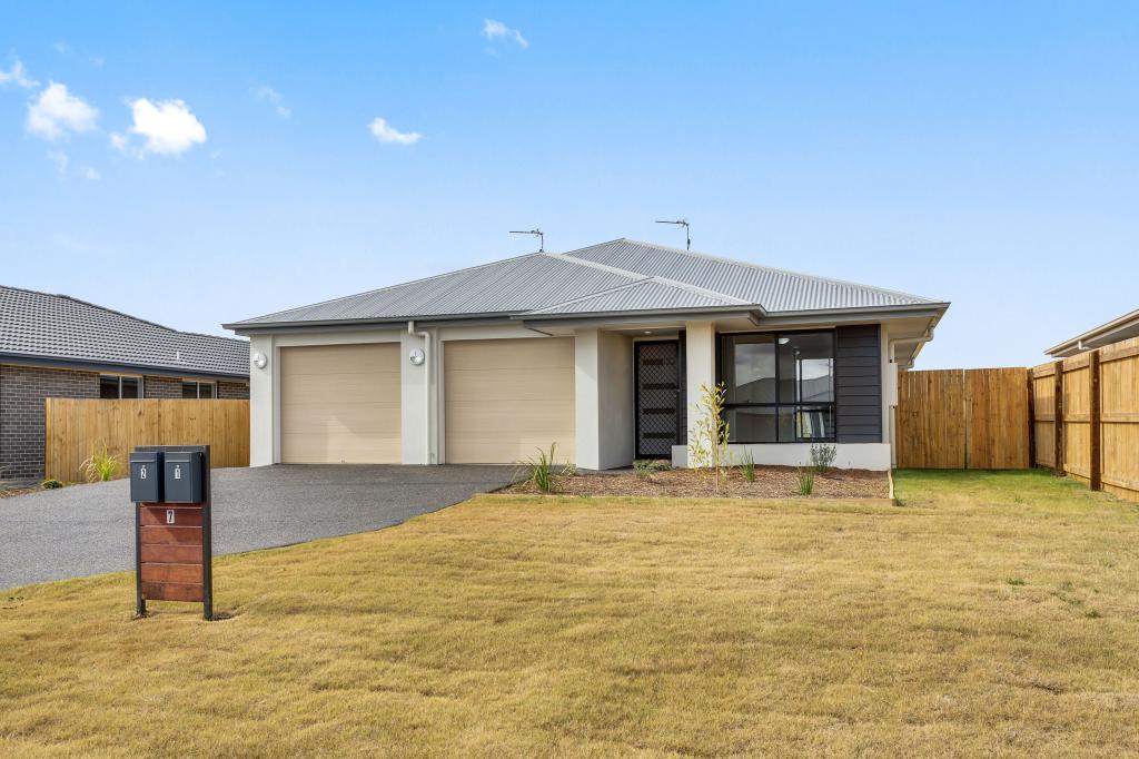 1/7 Myrtleford Cres, Cambooya, QLD 4358