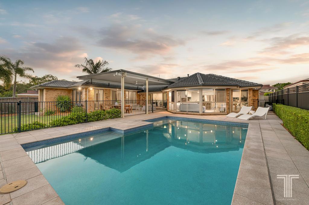 6 Turnberry Pl, Carindale, QLD 4152