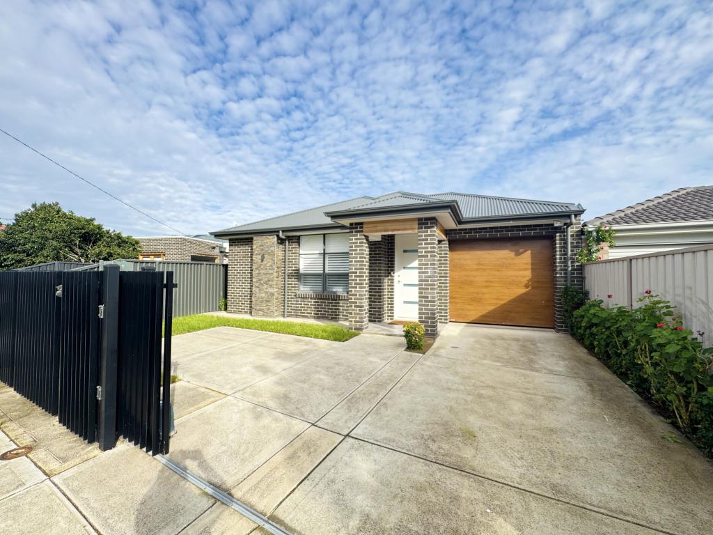 12 Larkdale Ave, Marion, SA 5043