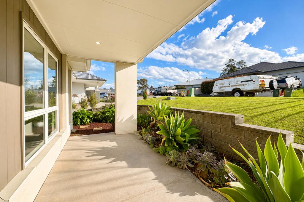 14 Innes St, North Rothbury, NSW 2335
