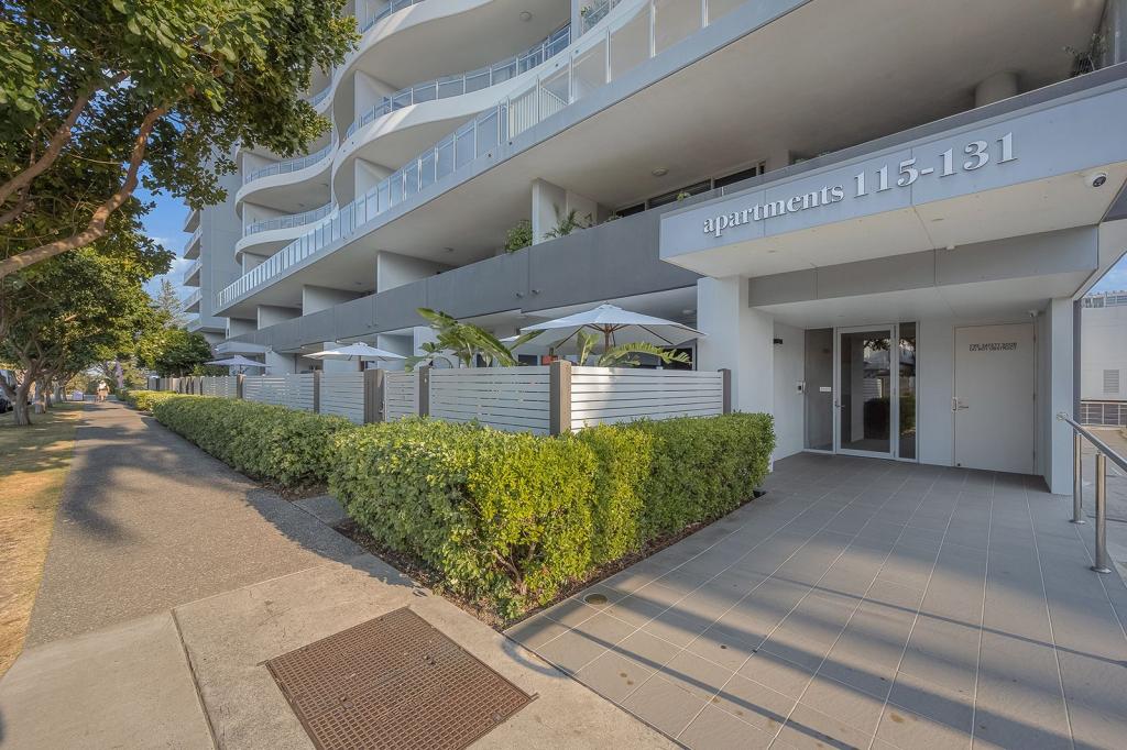 122/113 Landsborough Ave, Scarborough, QLD 4020