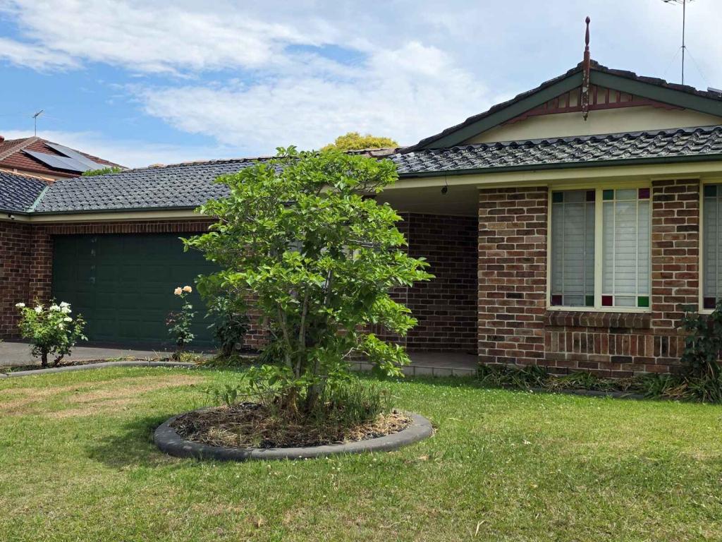 34 Kerstin St, Quakers Hill, NSW 2763