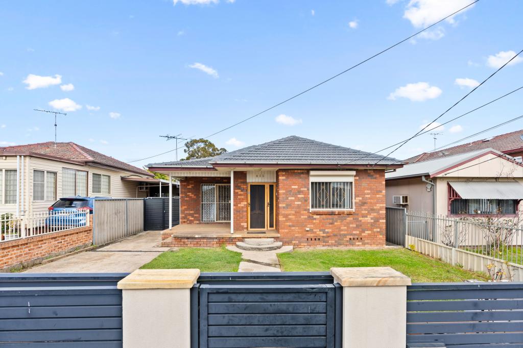 812 The Horsley Dr, Smithfield, NSW 2164